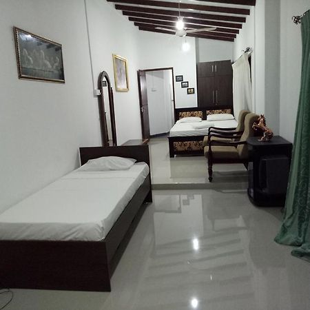 Nelinsa Residence Канди Экстерьер фото